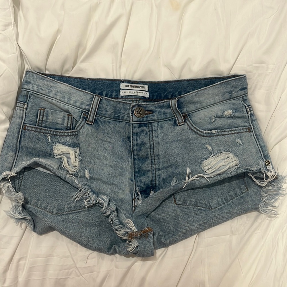 one teaspoon jean shorts size 28